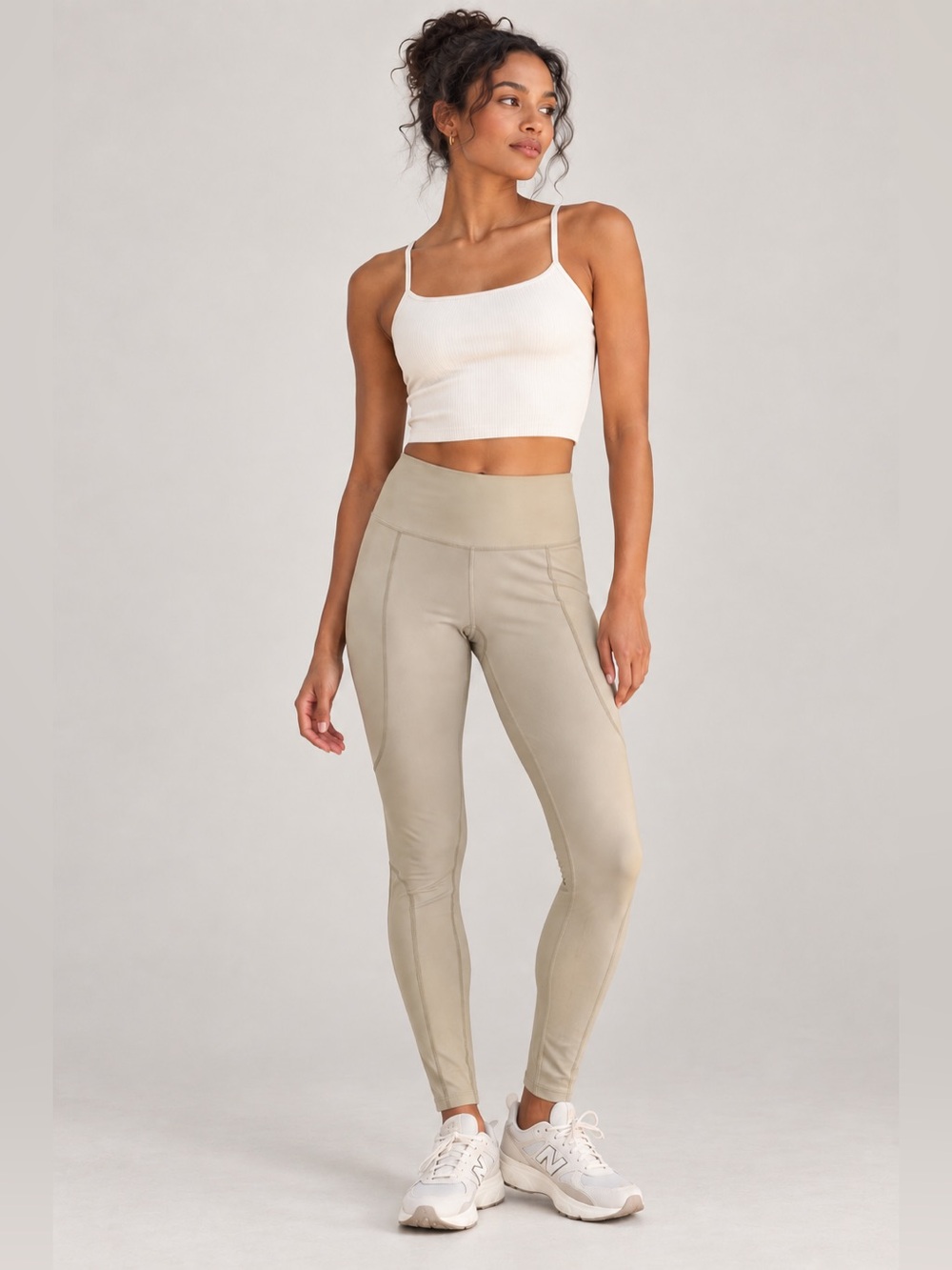 NWT Girlfriend Collective Compressive Pocket Leggings Beige Small